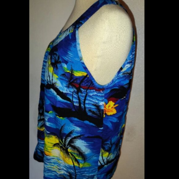 Hawaii Hangover Women’s Tank Colorful Palm Trees Sunsets Size Medium 100% Rayon - Picture 2 of 5